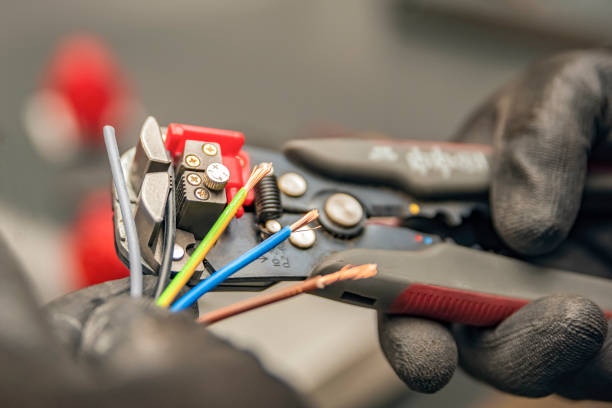 Best Circuit Breaker Repair  in Howe, TX
